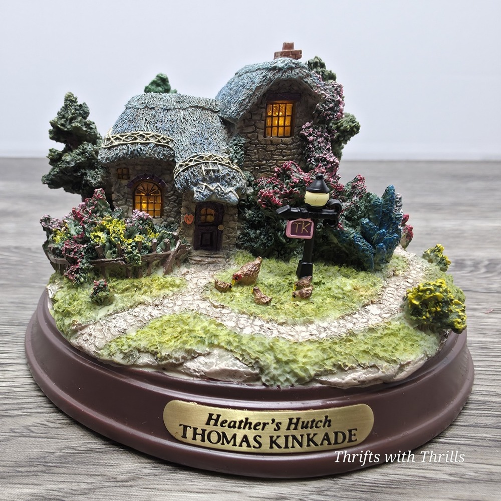 New Thomas Kinkade Painter of Light "Heather's Hutch" Lighted Cottage Collection